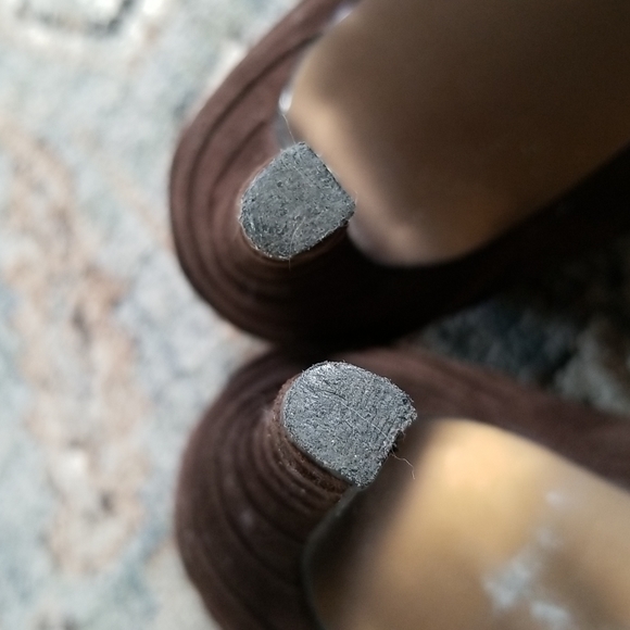 Enzo Angiolino Suede Booties, Heels - Picture 8 of 9